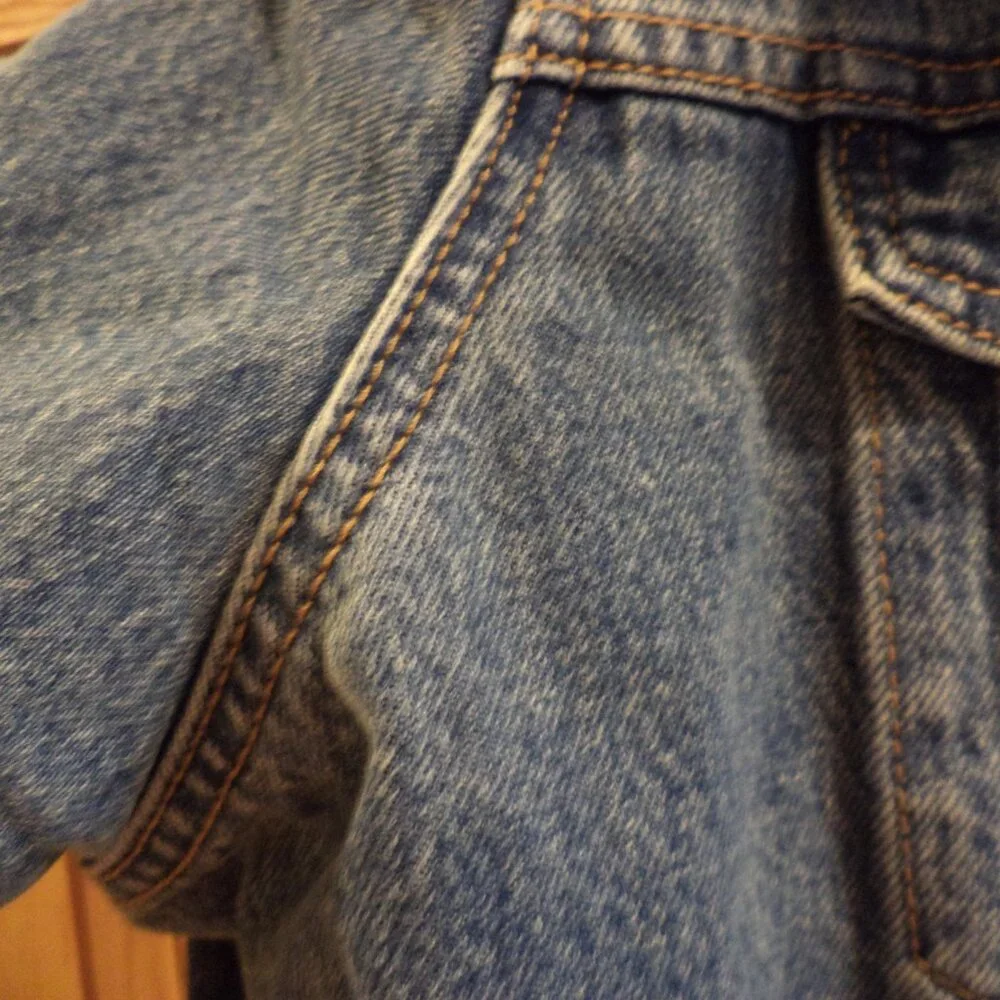 LEVI STRAUSS & CO. JEAN Jacket - DENIM Jacket - Fleece Lined-Loose Fit Size: XXL - Picture 7 of 13